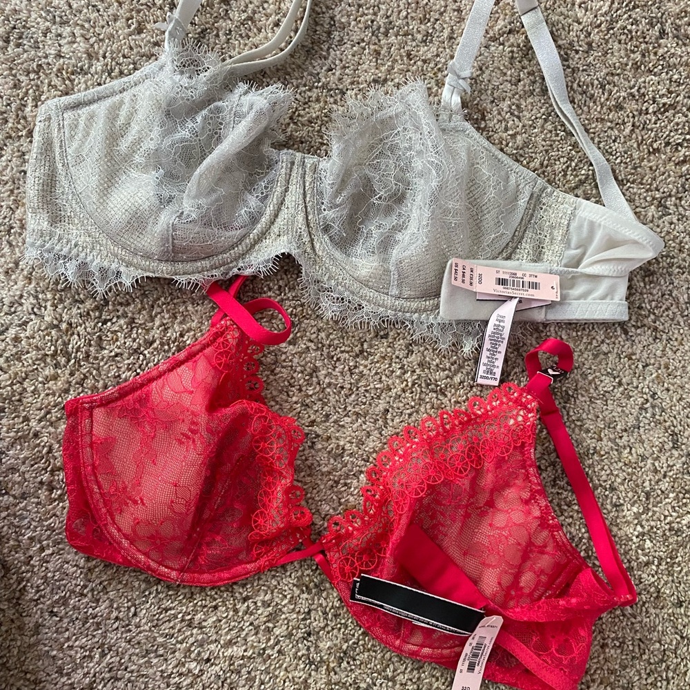 Victorias Secret Lace Bra Set - Silver and Red